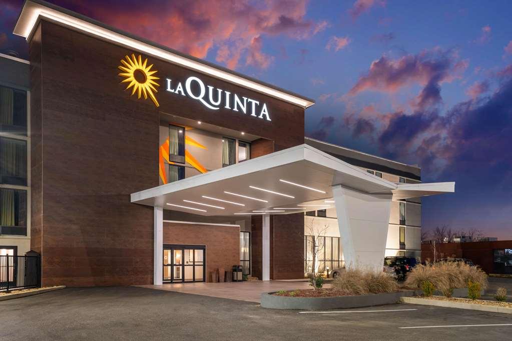 La Quinta By Wyndham Columbus Ms Hotel Exterior foto